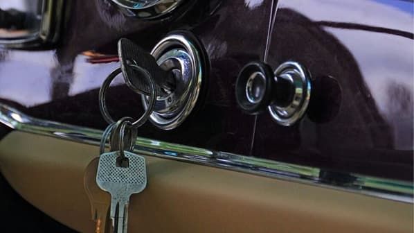 Why New Vehicles No Longer Come with Old-Fashioned Keys